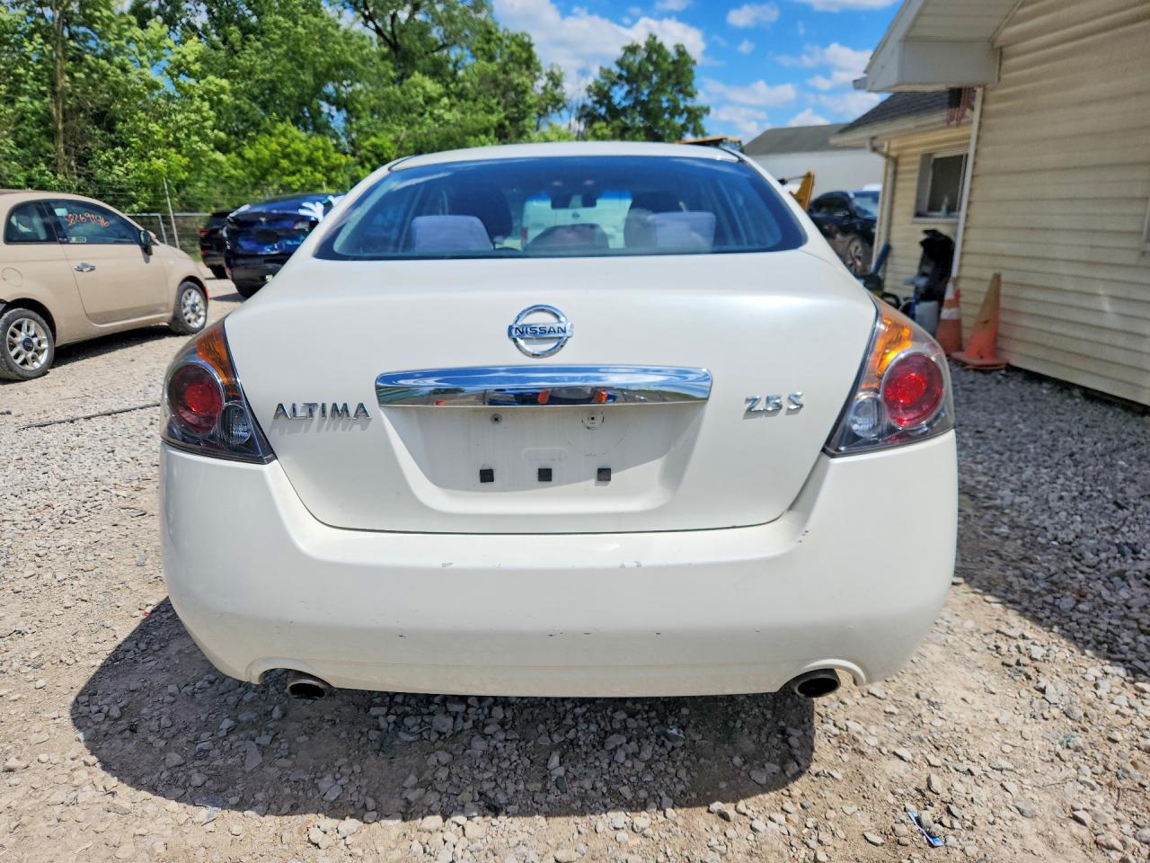 2011 NISSAN ALTIMA