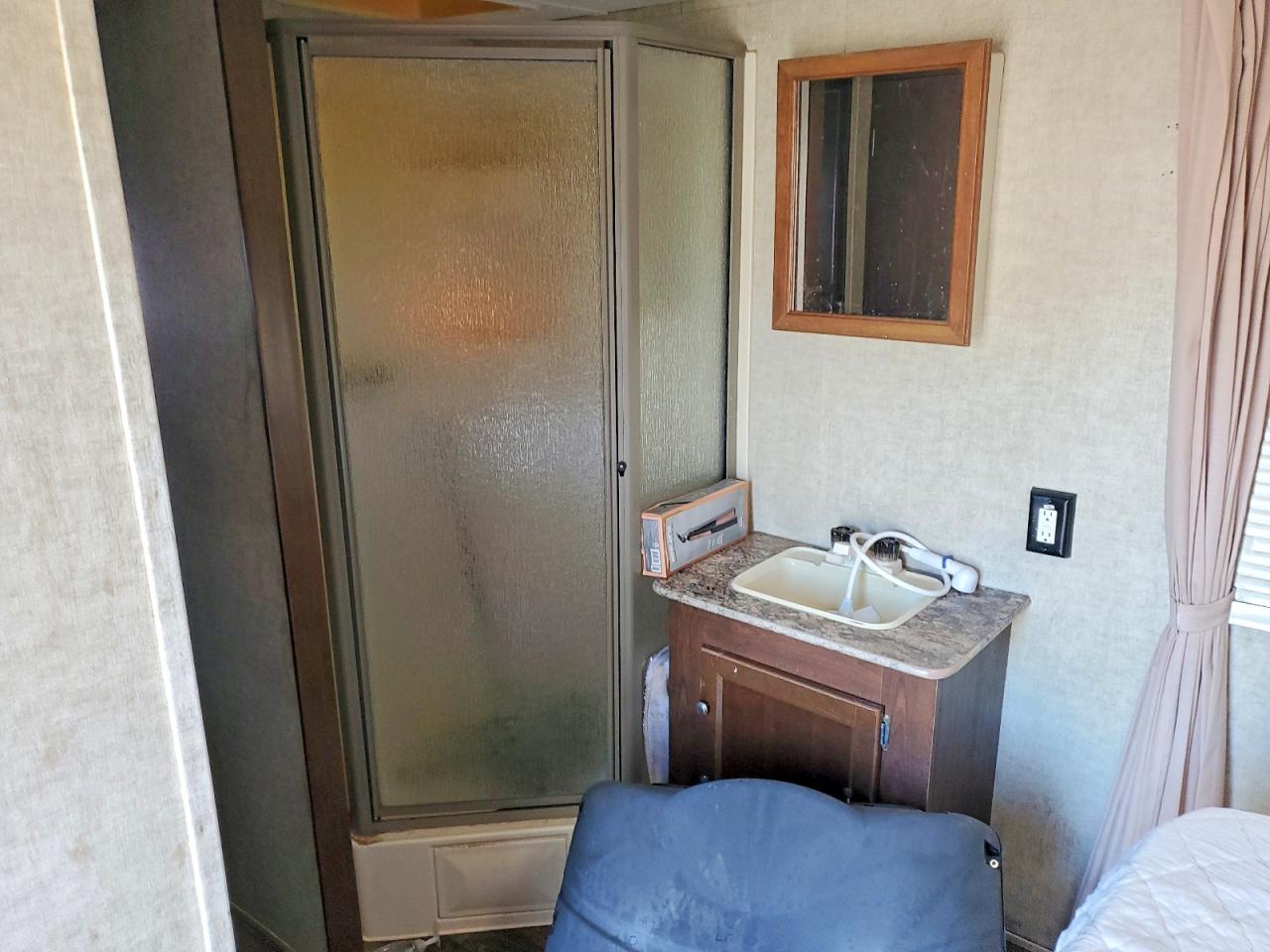 2015 KYRV HIDEOUT
