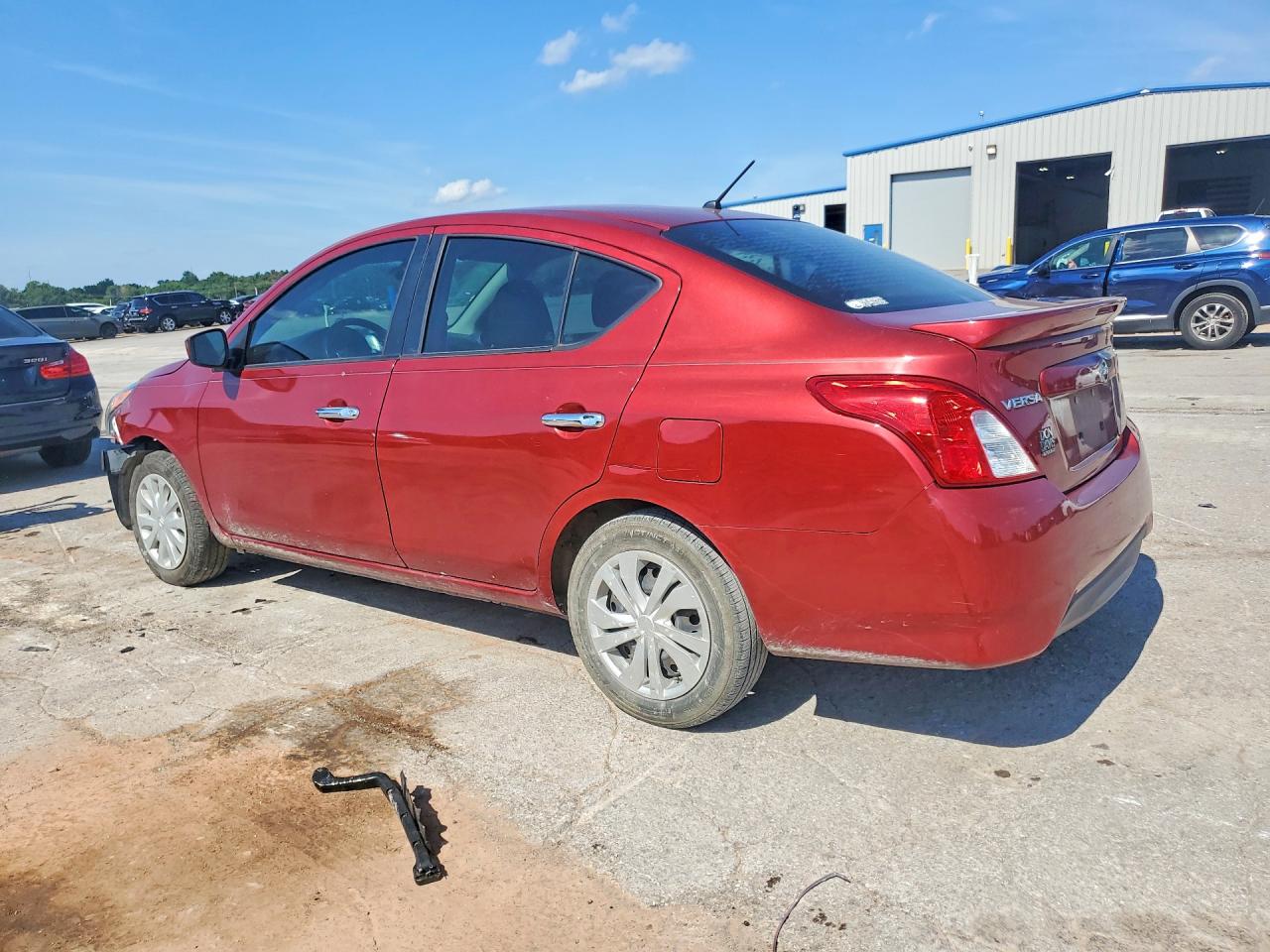2017 NISSAN VERSA