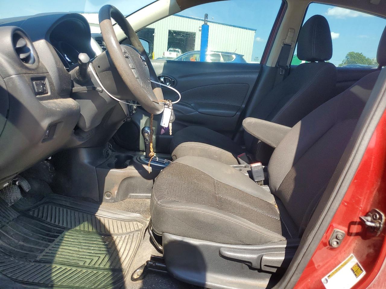 2017 NISSAN VERSA
