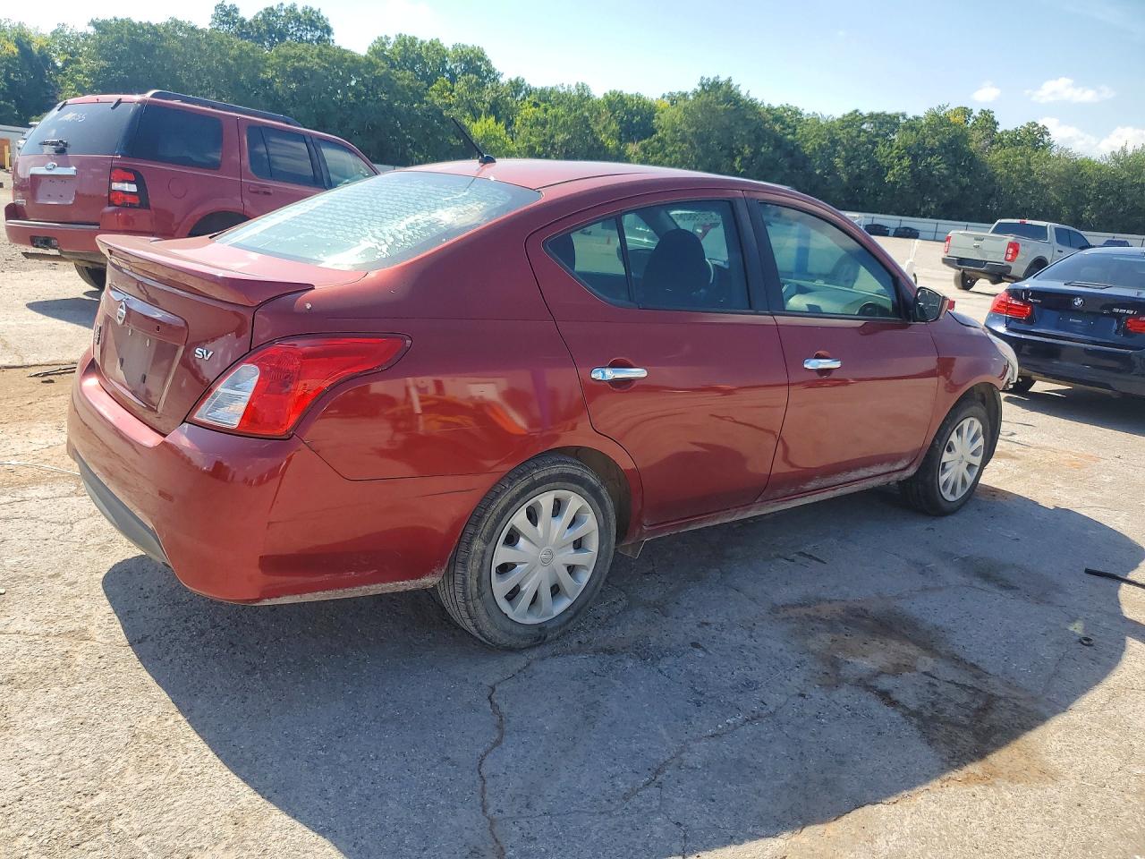 2017 NISSAN VERSA