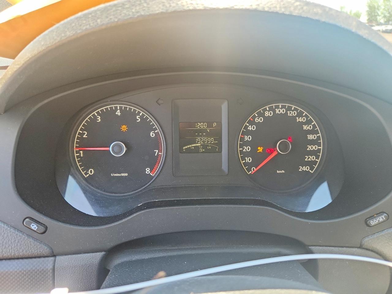 2011 VOLKSWAGEN JETTA