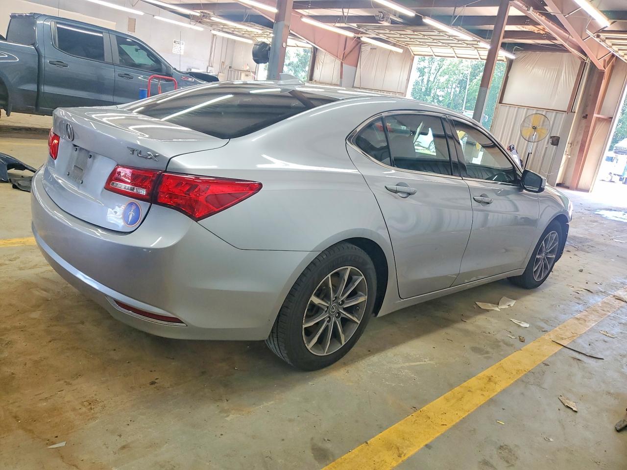 2018 ACURA TLX