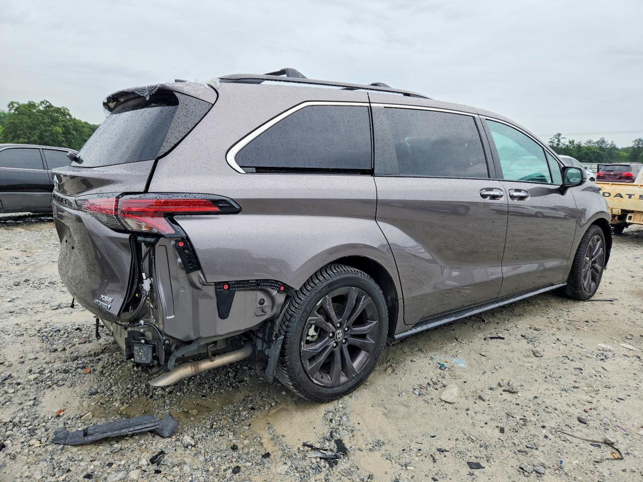 2022 TOYOTA SIENNA