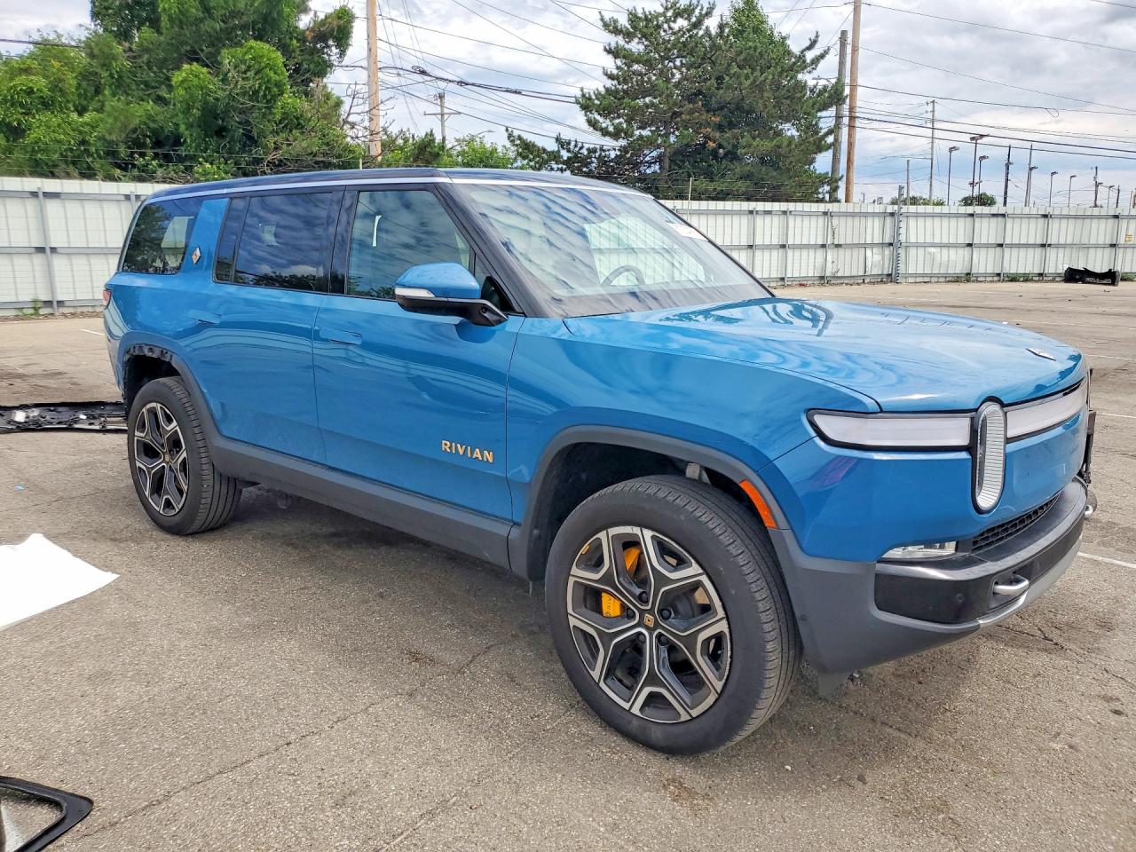 2024 RIVIAN RIS