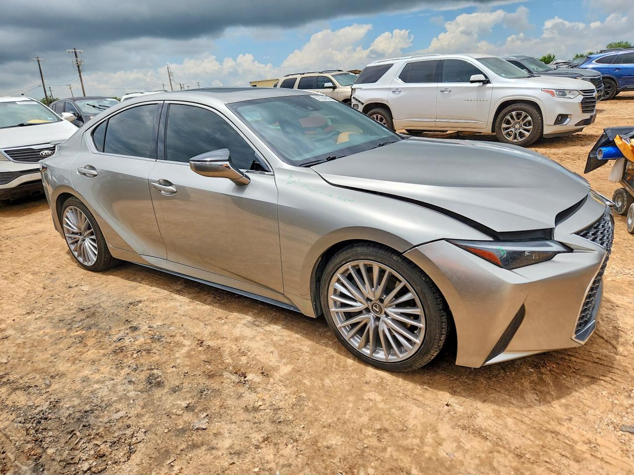 2022 LEXUS IS