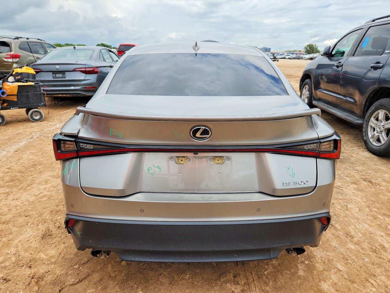 2022 LEXUS IS