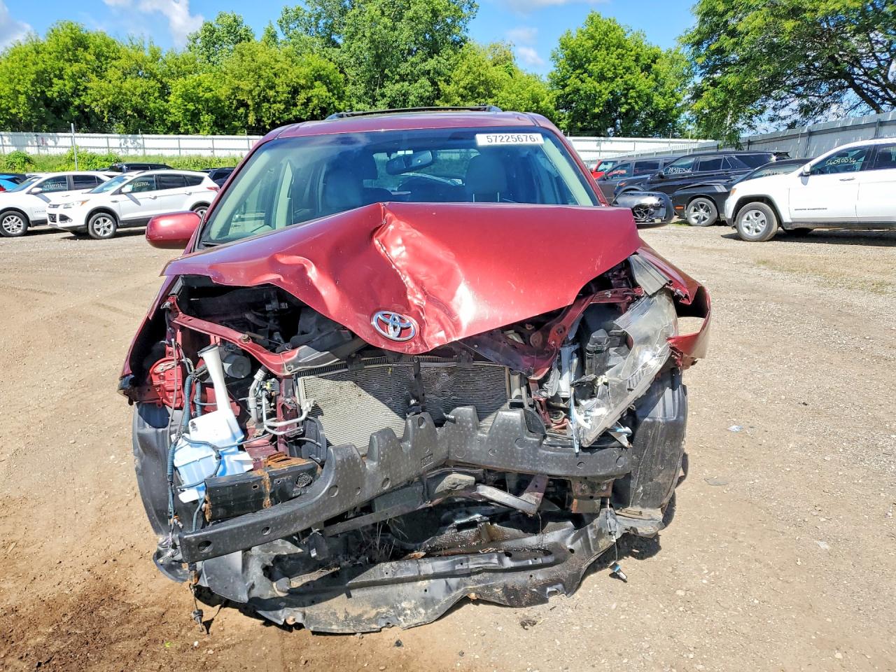 2015 TOYOTA SIENNA
