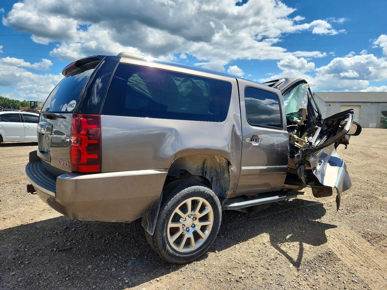2013 GMC YUKON