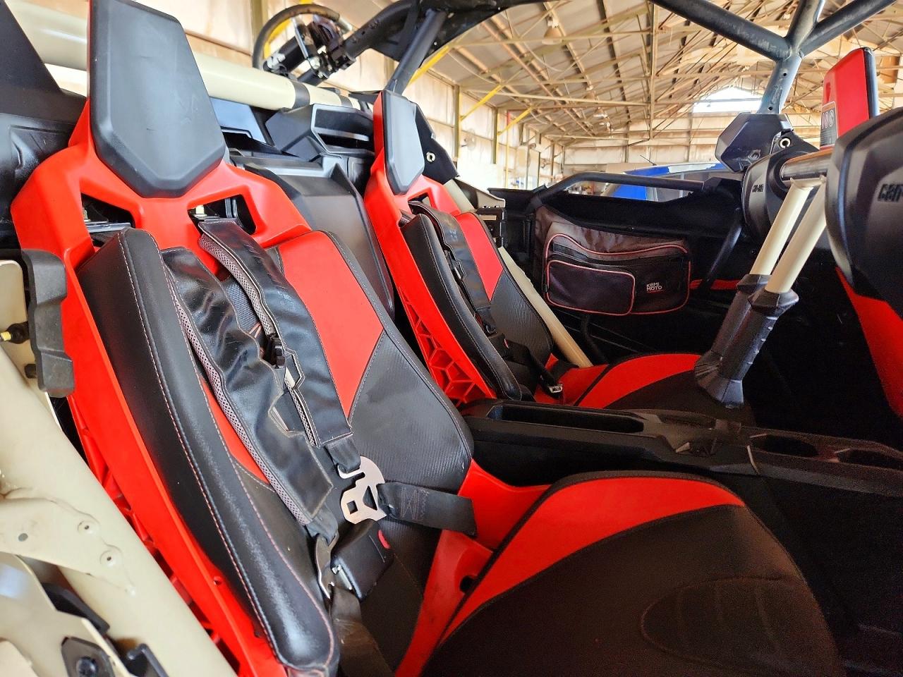 2022 CAN-AM SIDEBYSIDE