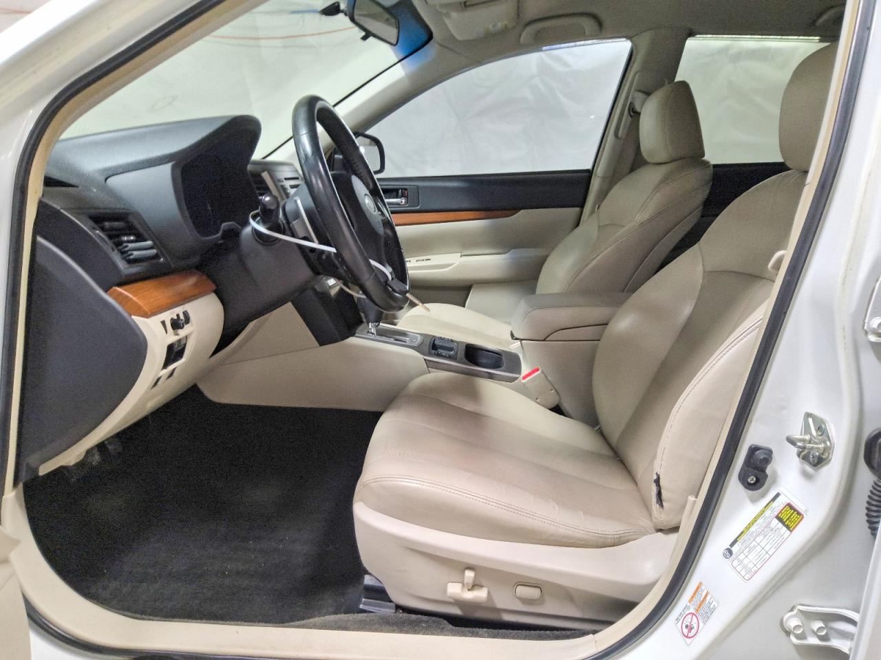 2014 SUBARU OUTBACK