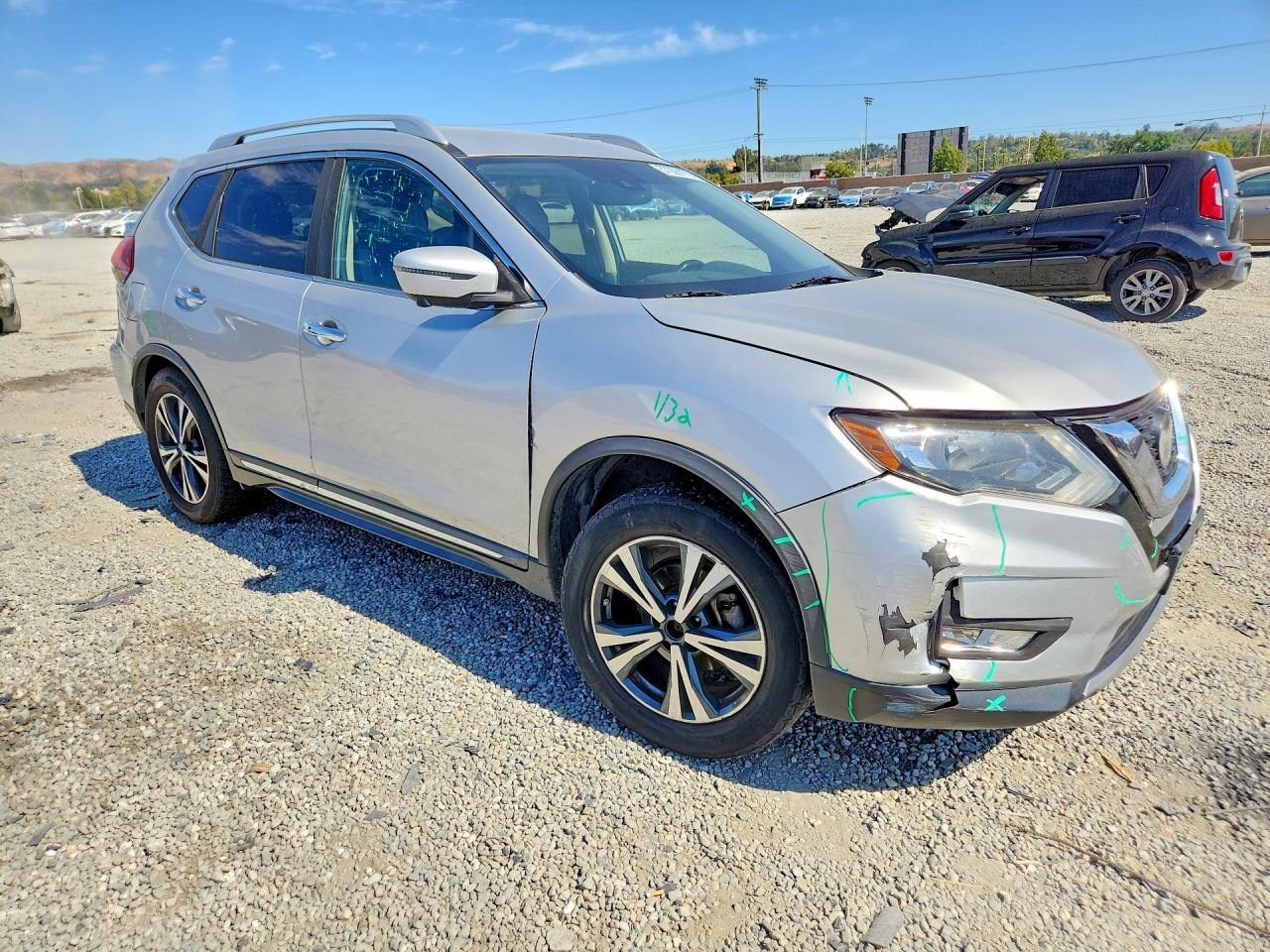 2018 NISSAN ROGUE