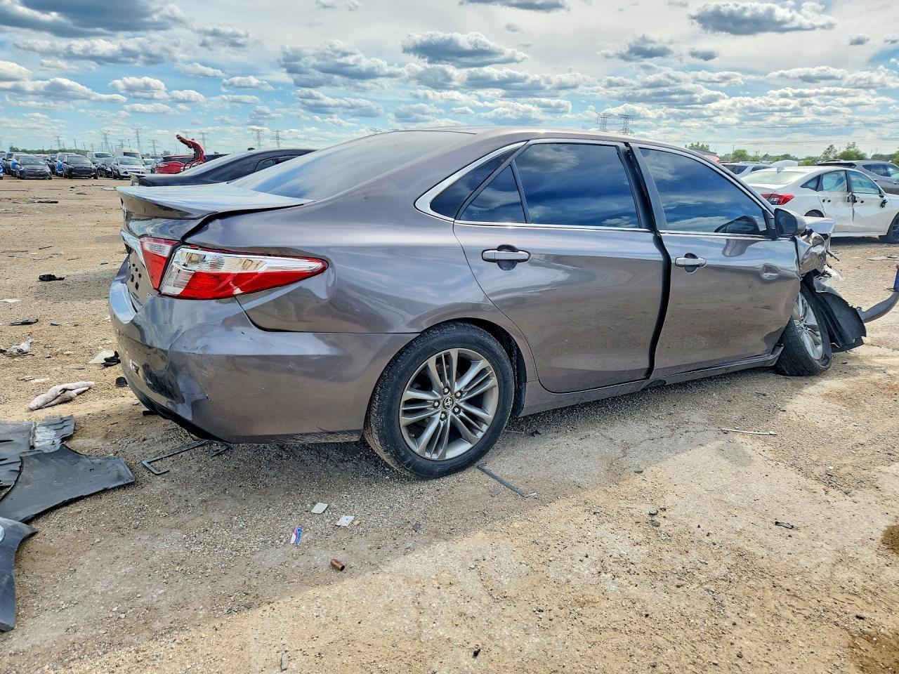 2017 TOYOTA CAMRY