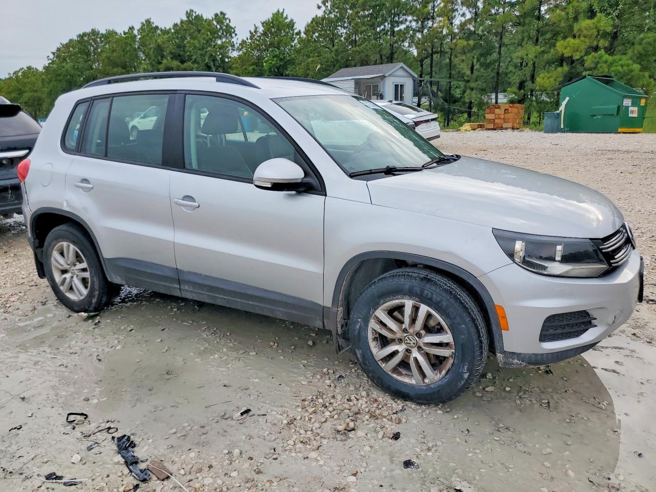 2017 VOLKSWAGEN TIGUAN
