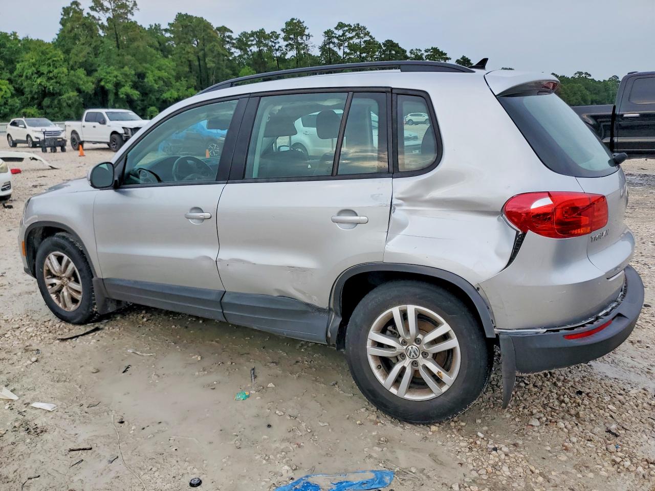 2017 VOLKSWAGEN TIGUAN
