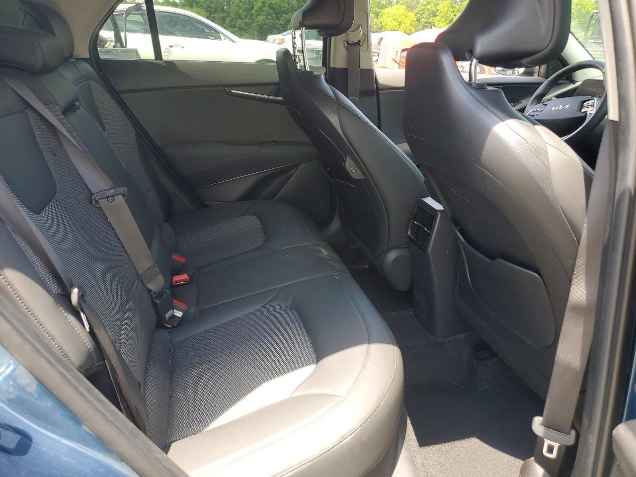 2024 KIA NIRO