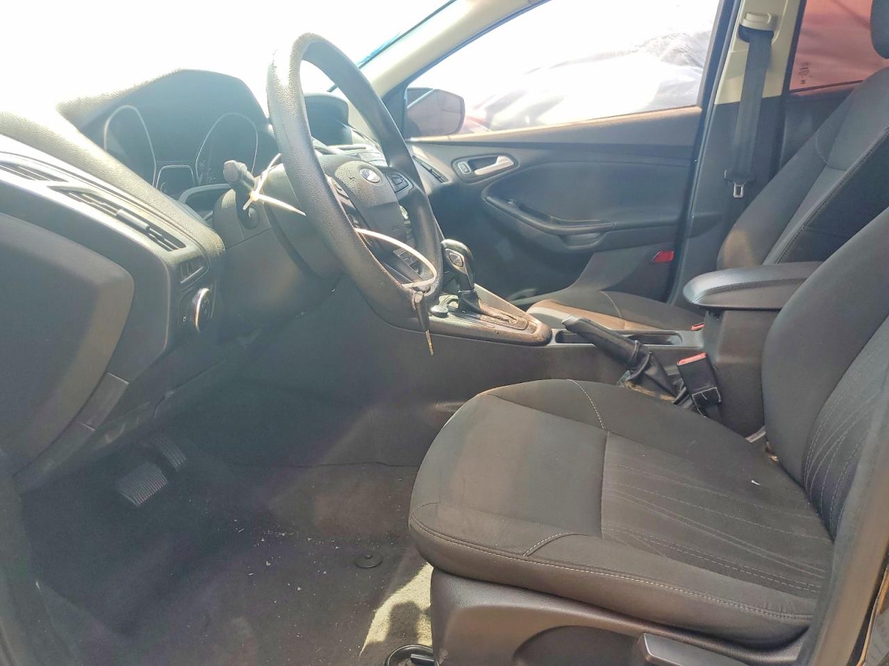 2016 FORD FOCUS