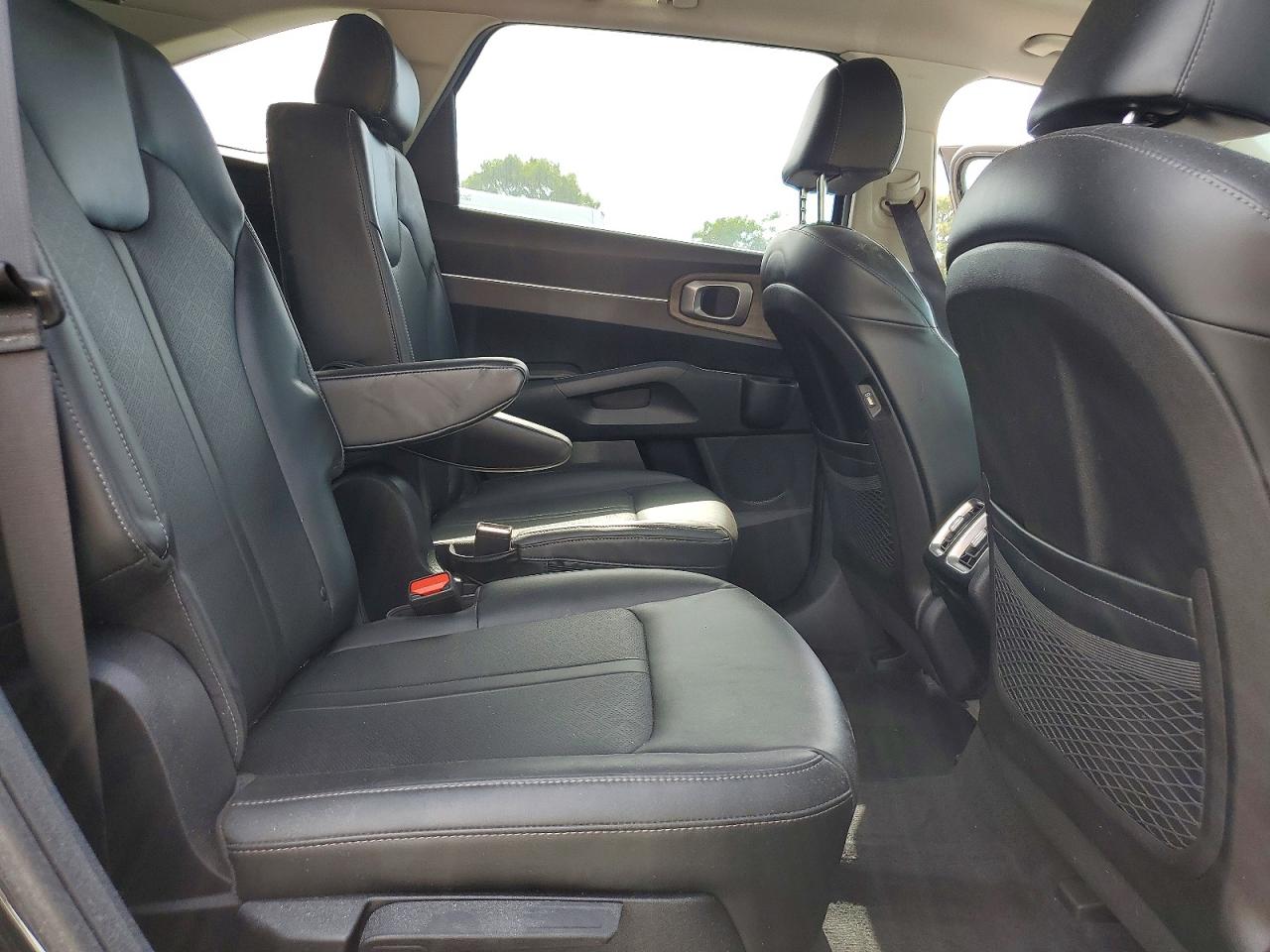 2022 KIA SORENTO