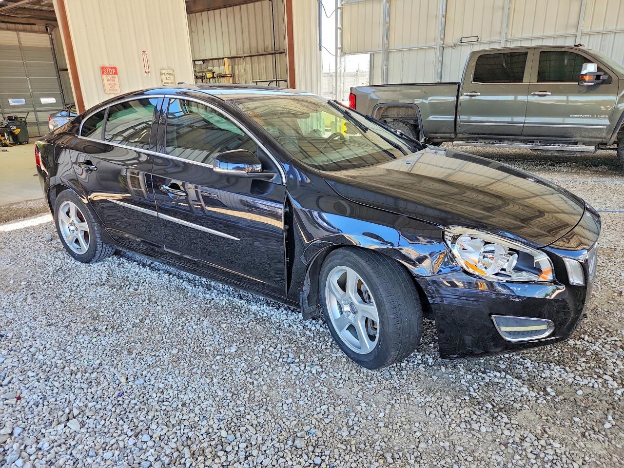 2012 VOLVO S60