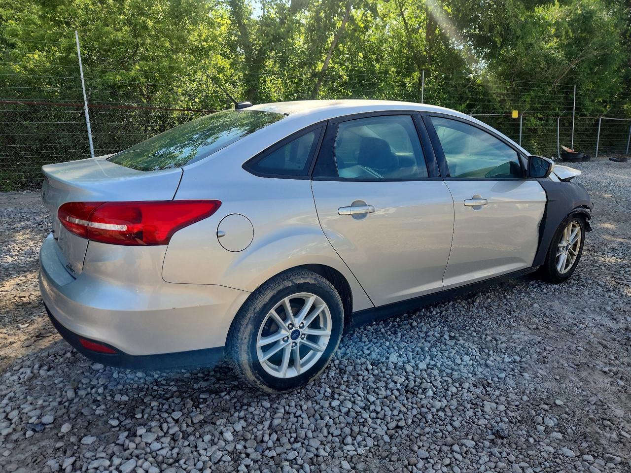 2016 FORD FOCUS