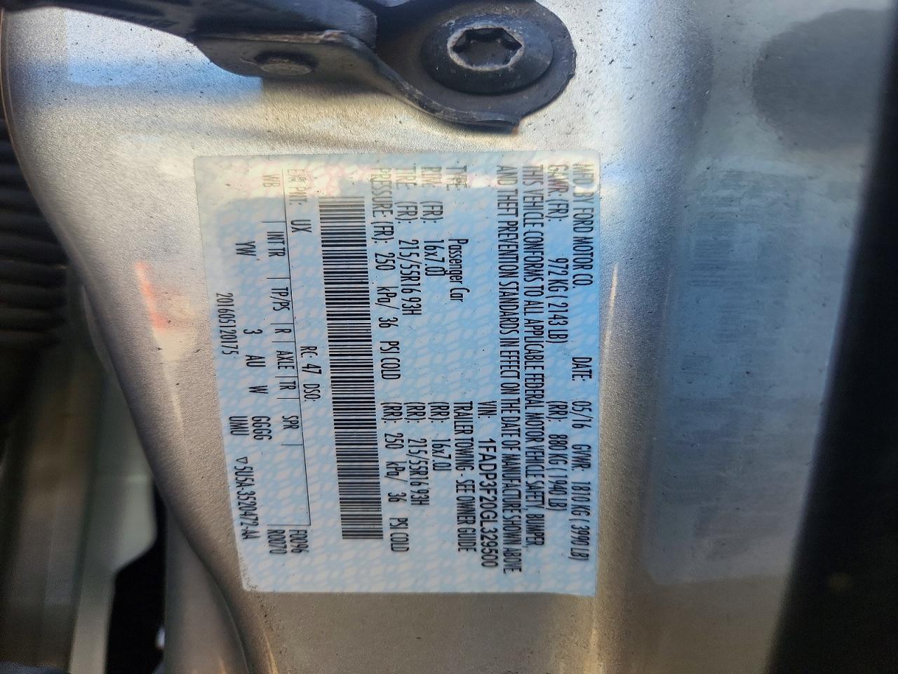 2016 FORD FOCUS