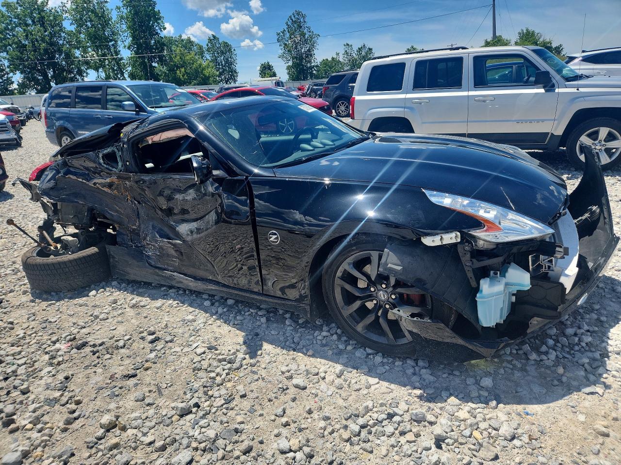 2015 NISSAN 370Z