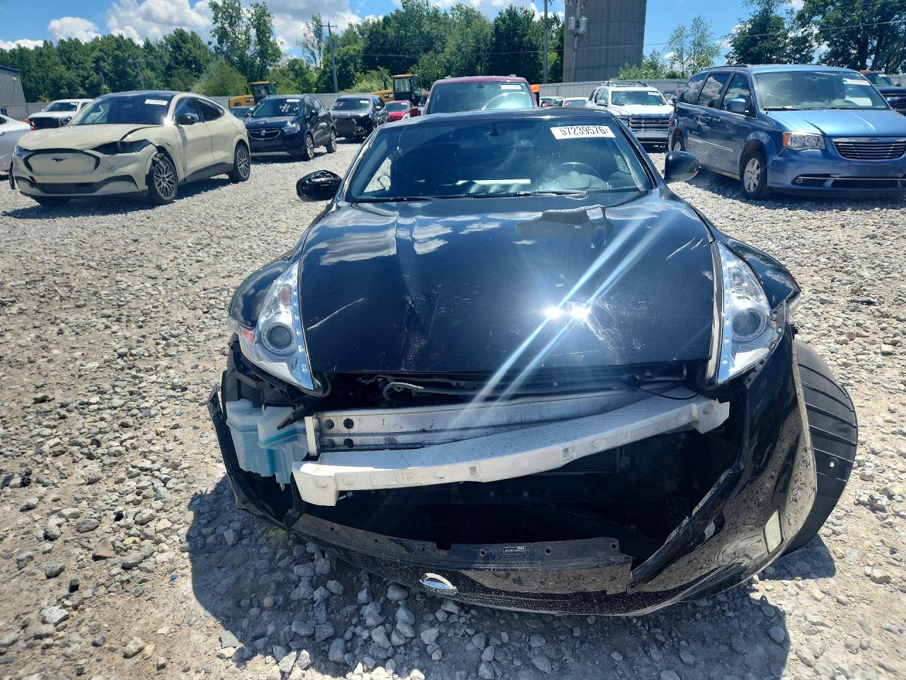 2015 NISSAN 370Z