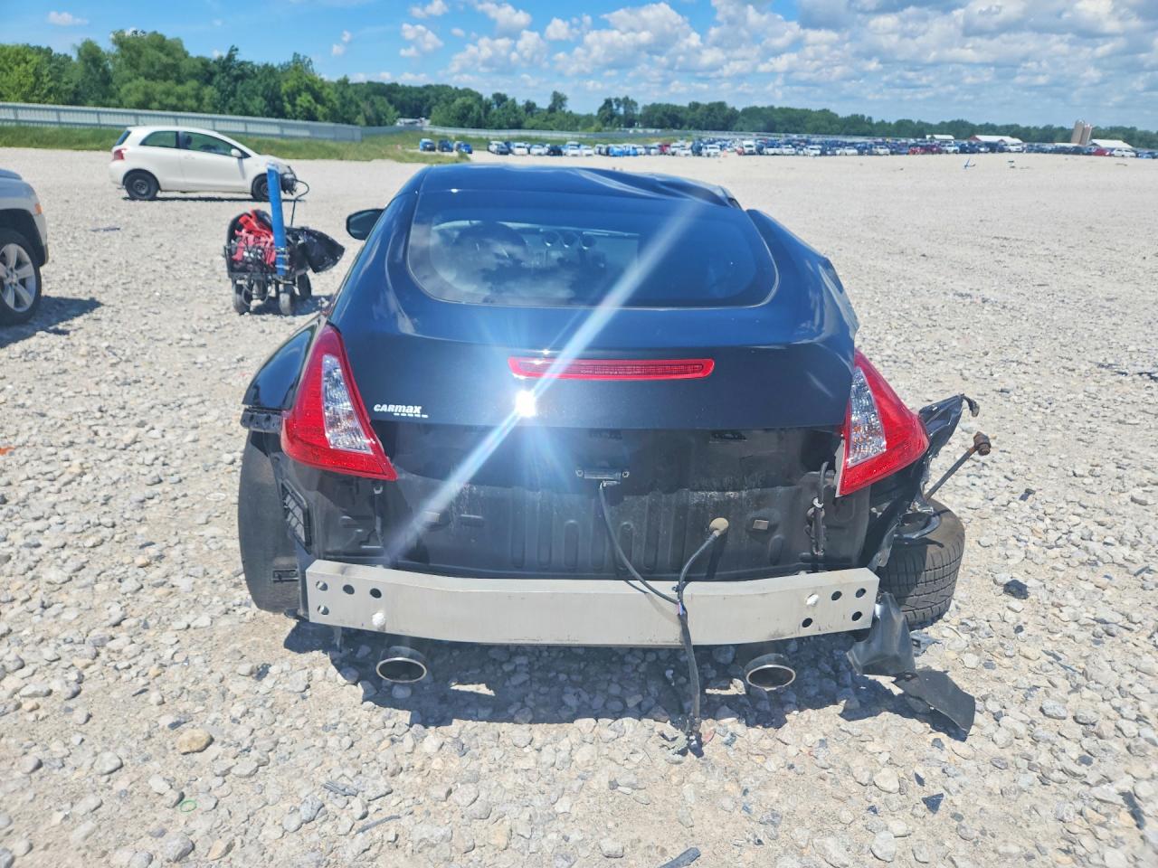 2015 NISSAN 370Z