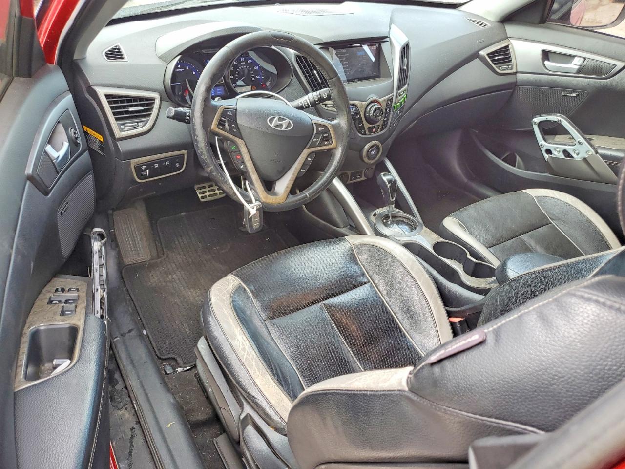 2013 HYUNDAI VELOSTER