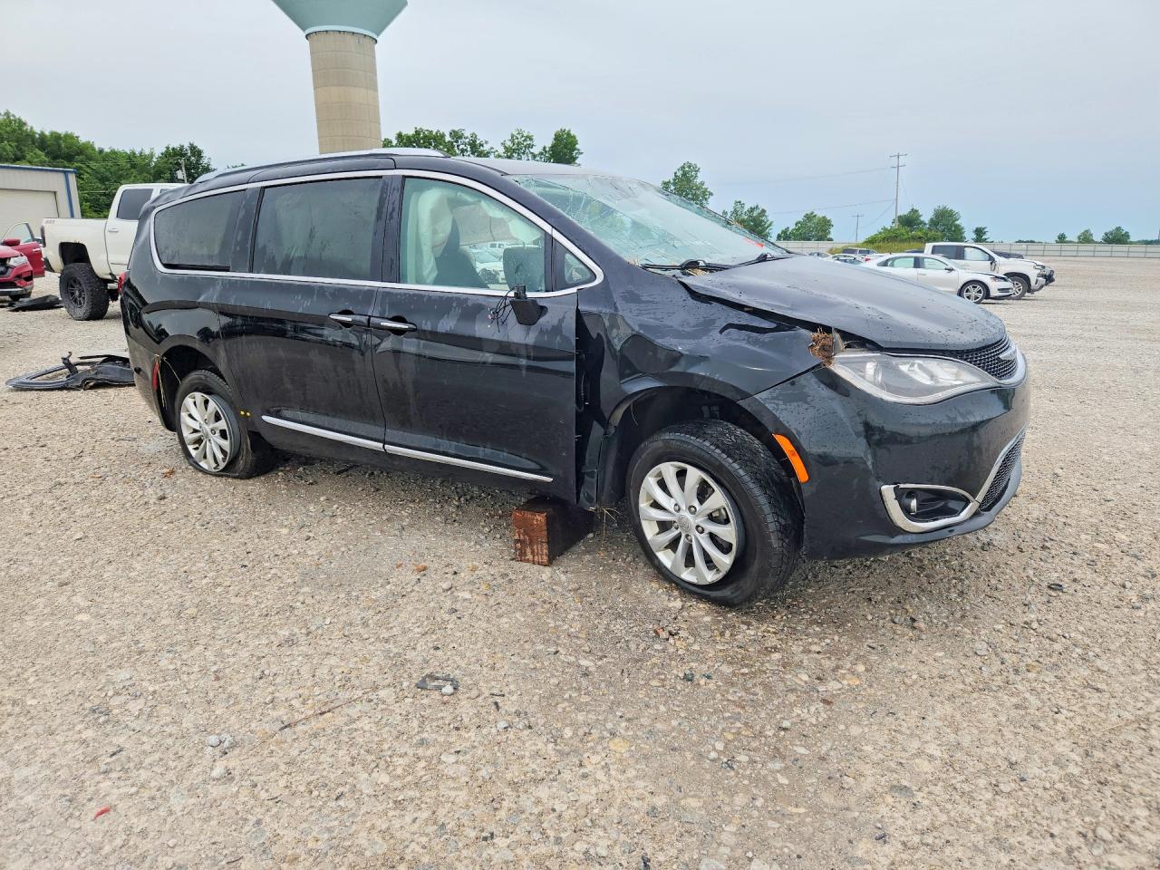 2019 CHRYSLER PACIFICA