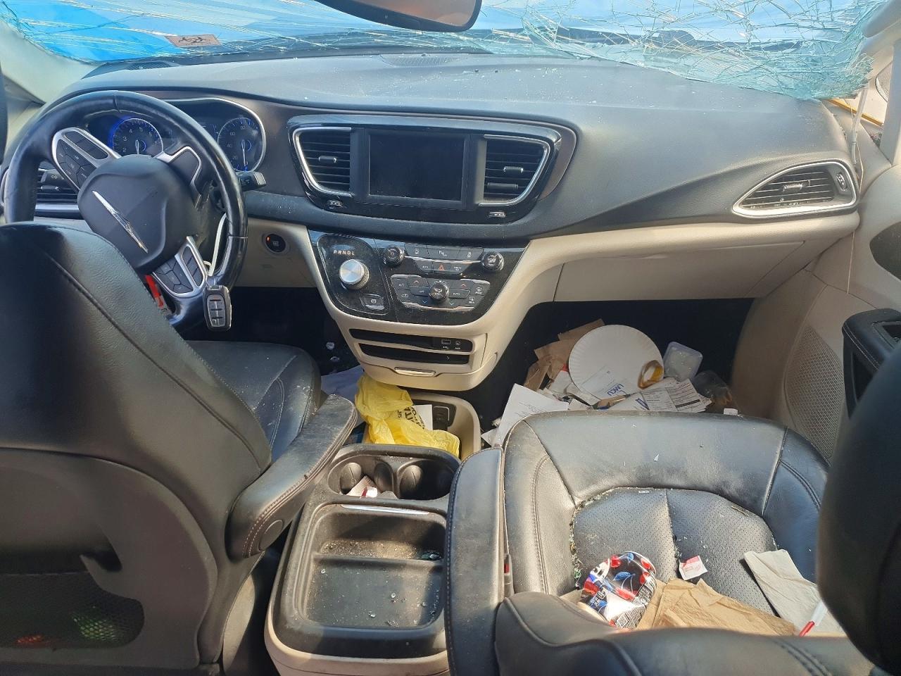 2019 CHRYSLER PACIFICA
