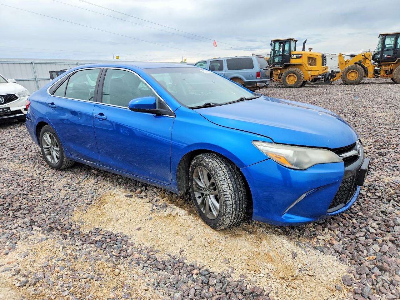2017 TOYOTA CAMRY