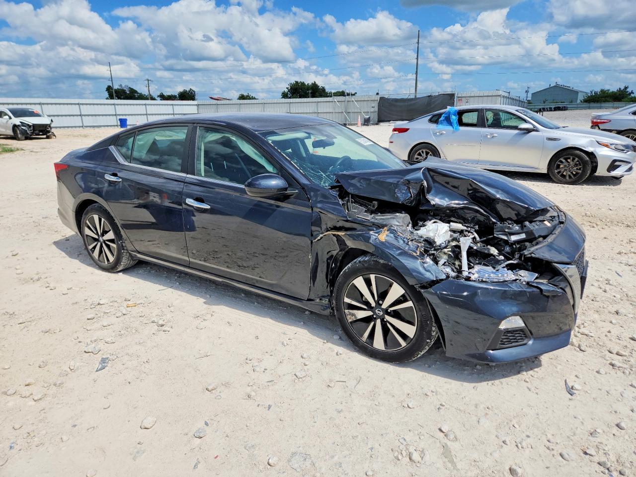 2022 NISSAN ALTIMA