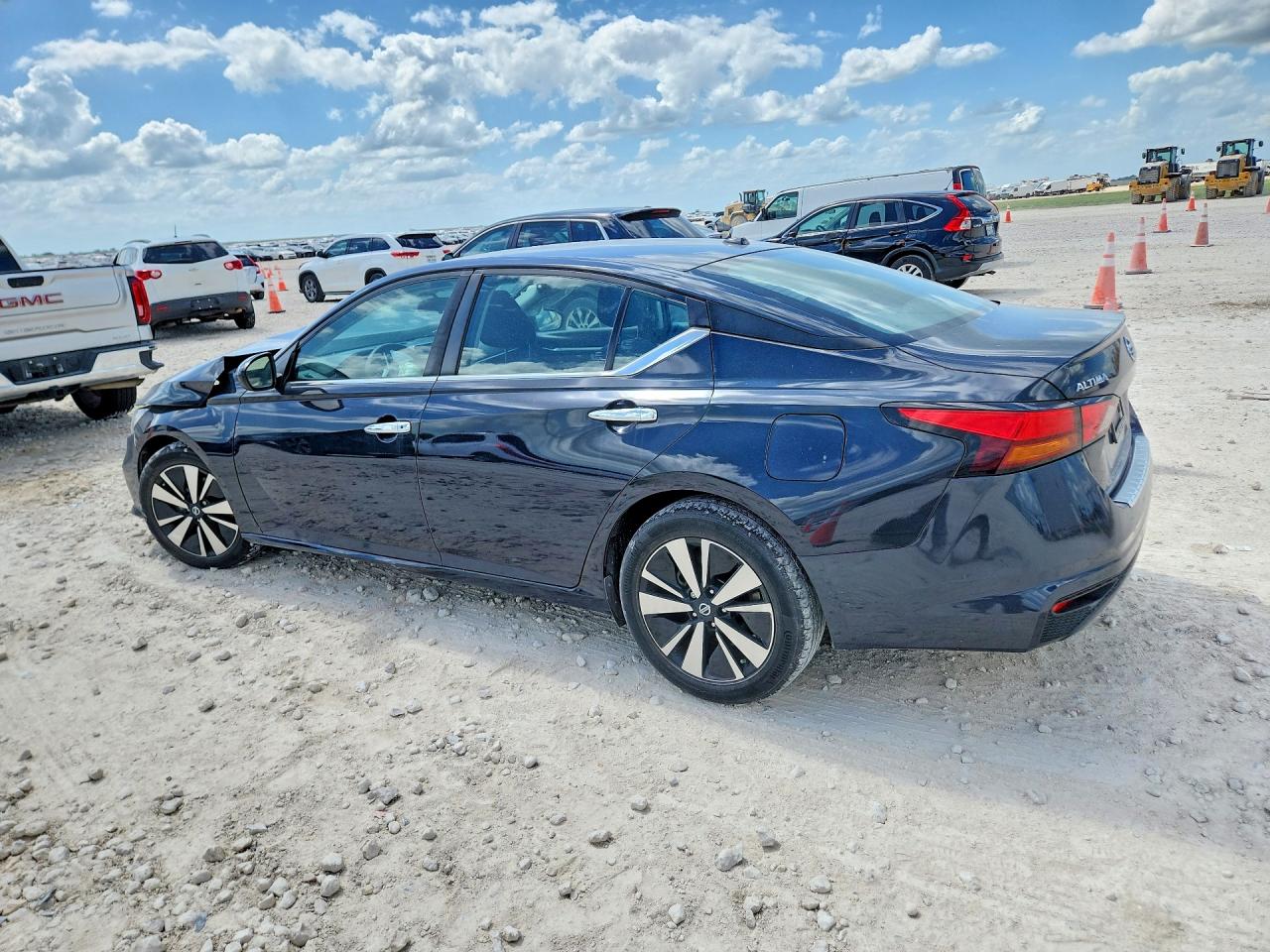 2022 NISSAN ALTIMA
