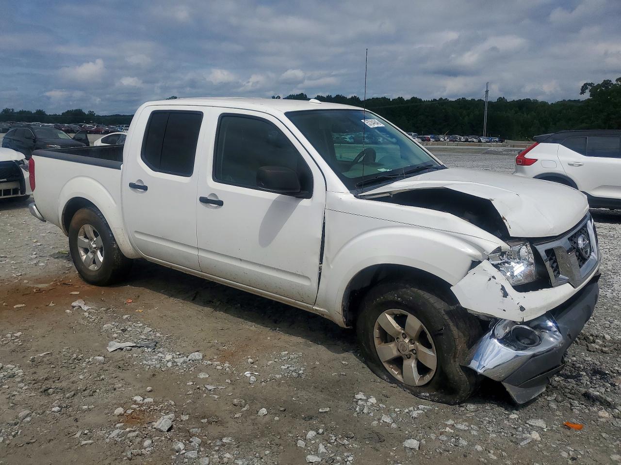2011 NISSAN FRONTIER