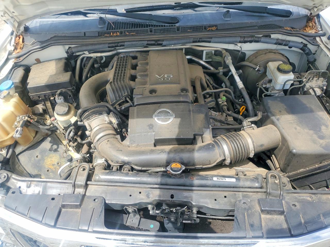 2011 NISSAN FRONTIER