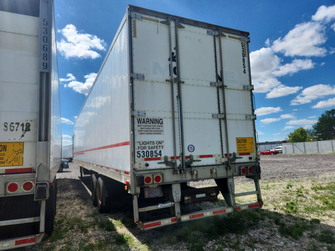 2011 UTILITY TRAILER MANUFACTURE TRAILER