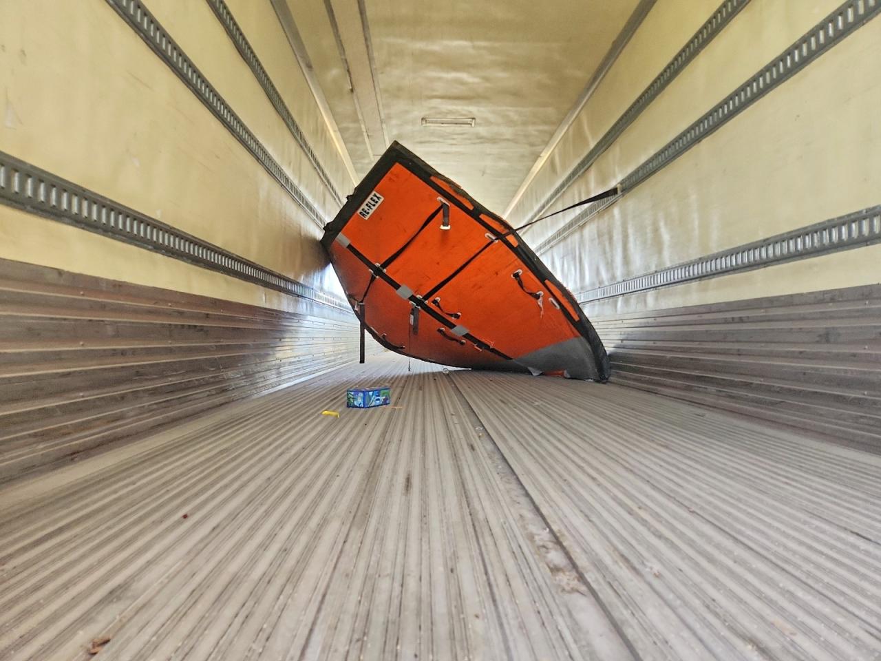 2011 UTILITY TRAILER MANUFACTURE TRAILER