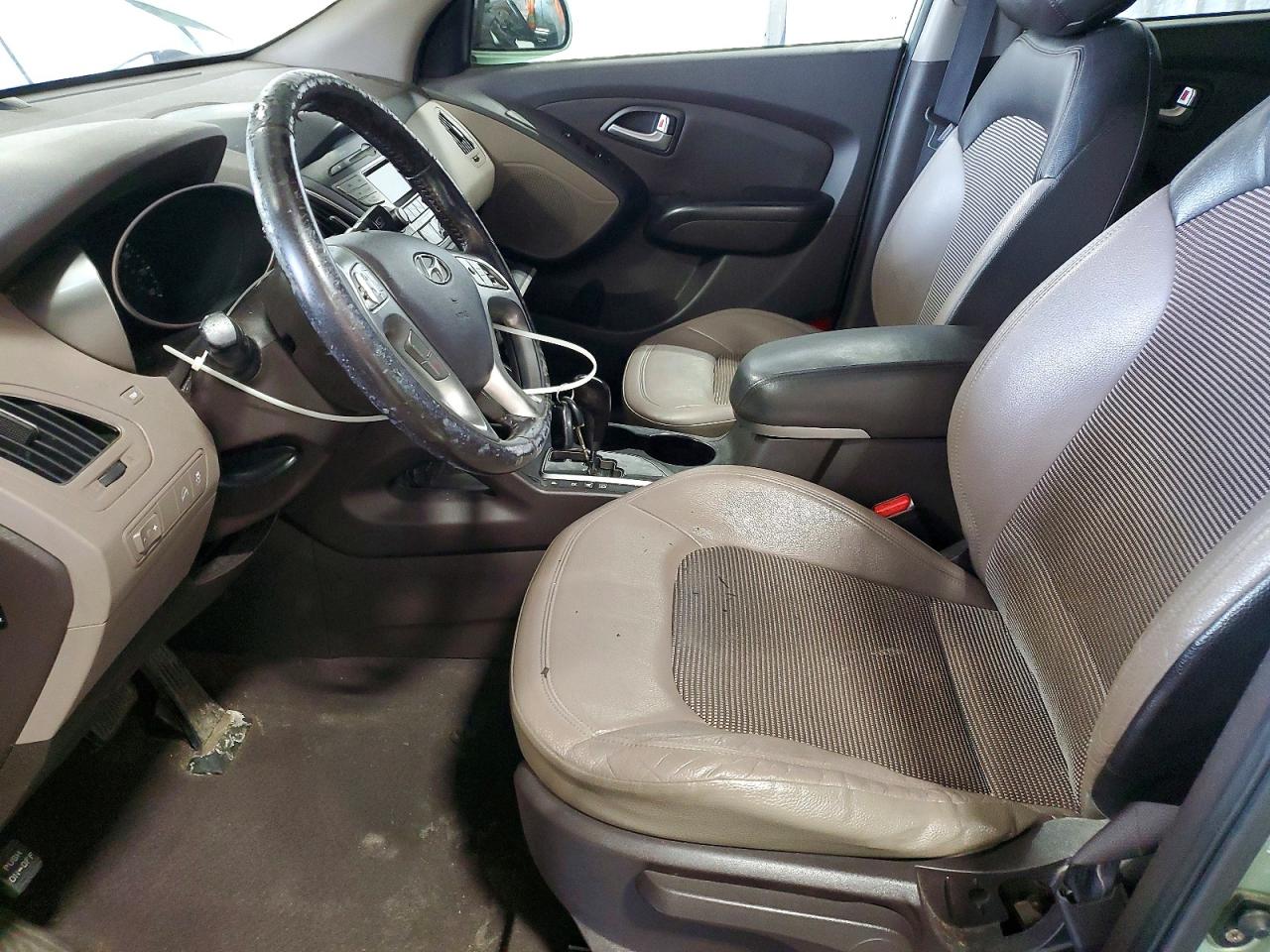 2011 HYUNDAI TUCSON