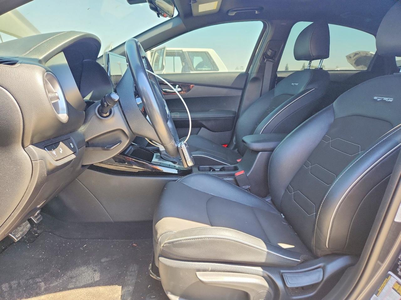 2024 KIA FORTE