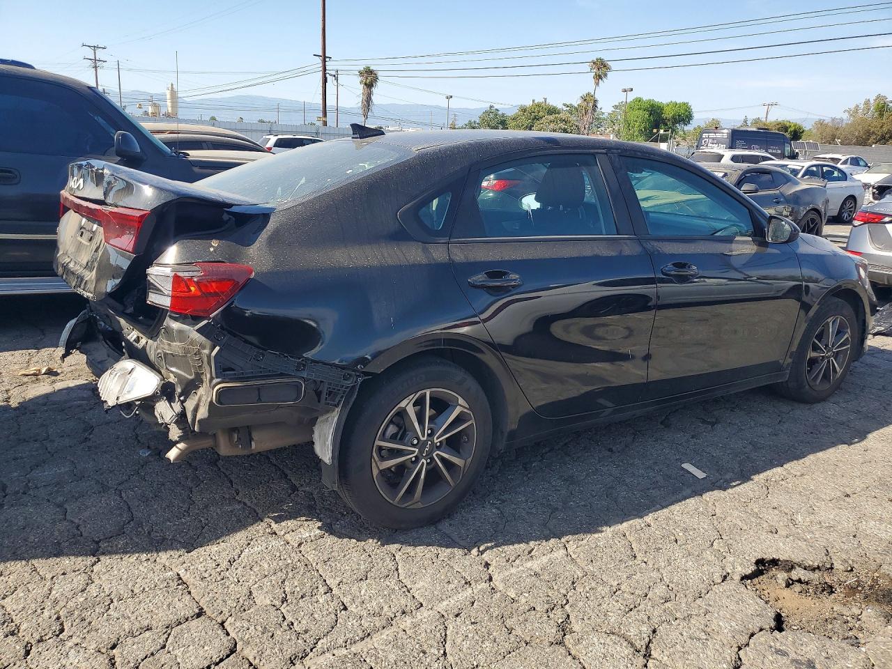 2023 KIA FORTE