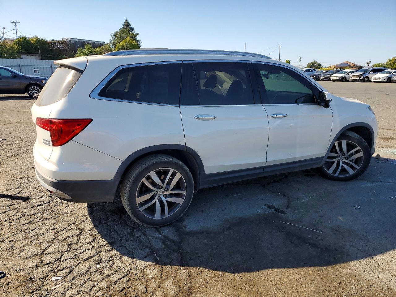 2016 HONDA PILOT