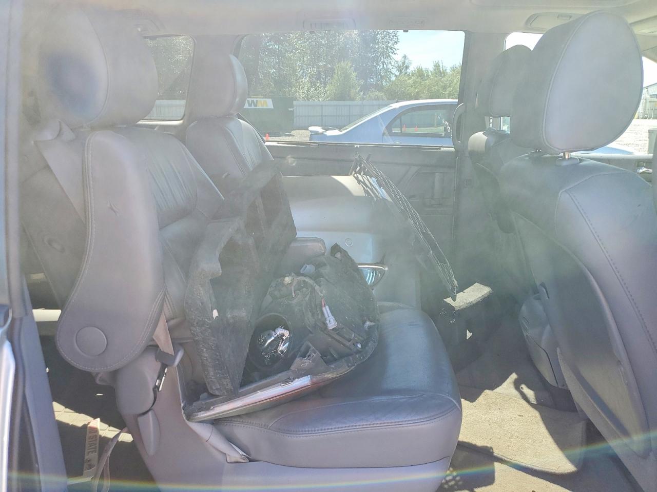 2009 TOYOTA SIENNA