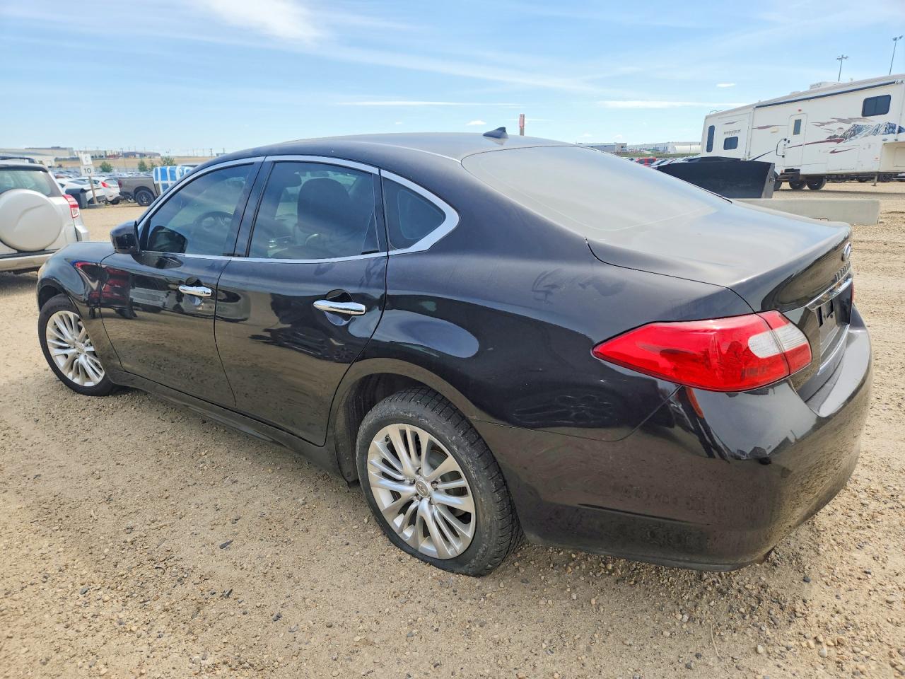 2012 INFINITI M56
