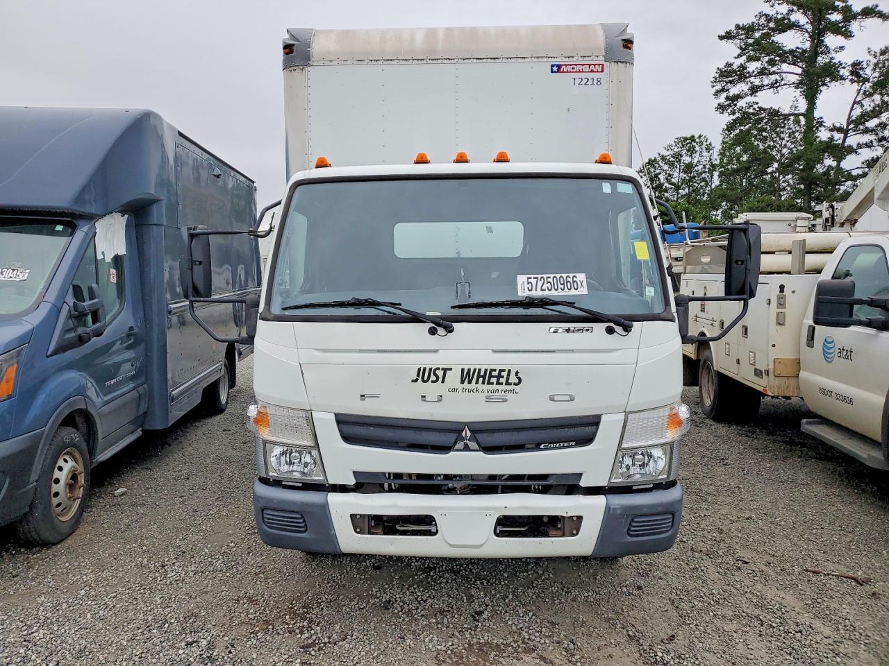 2017 MITSUBISHI FEC72S