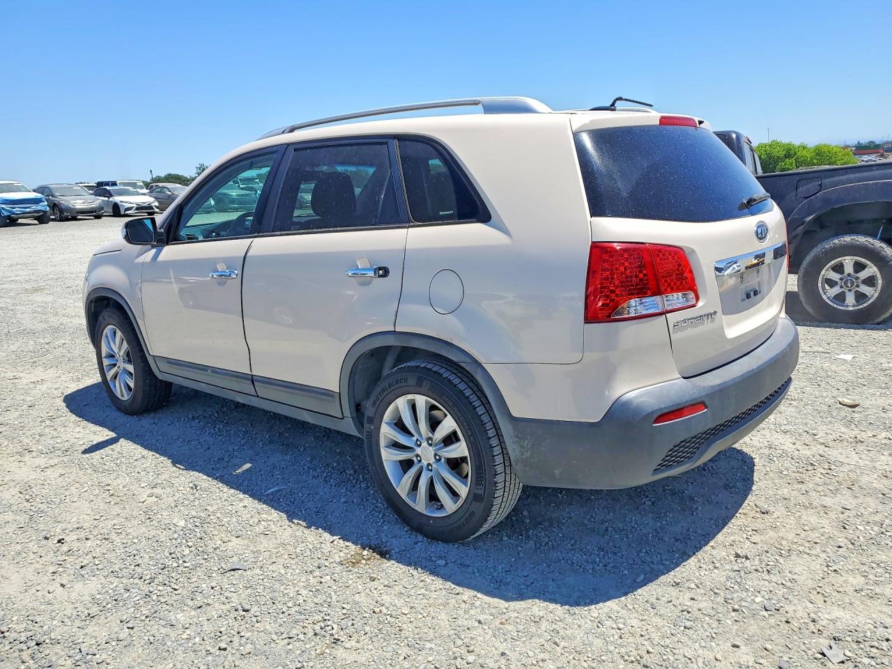 2011 KIA SORENTO