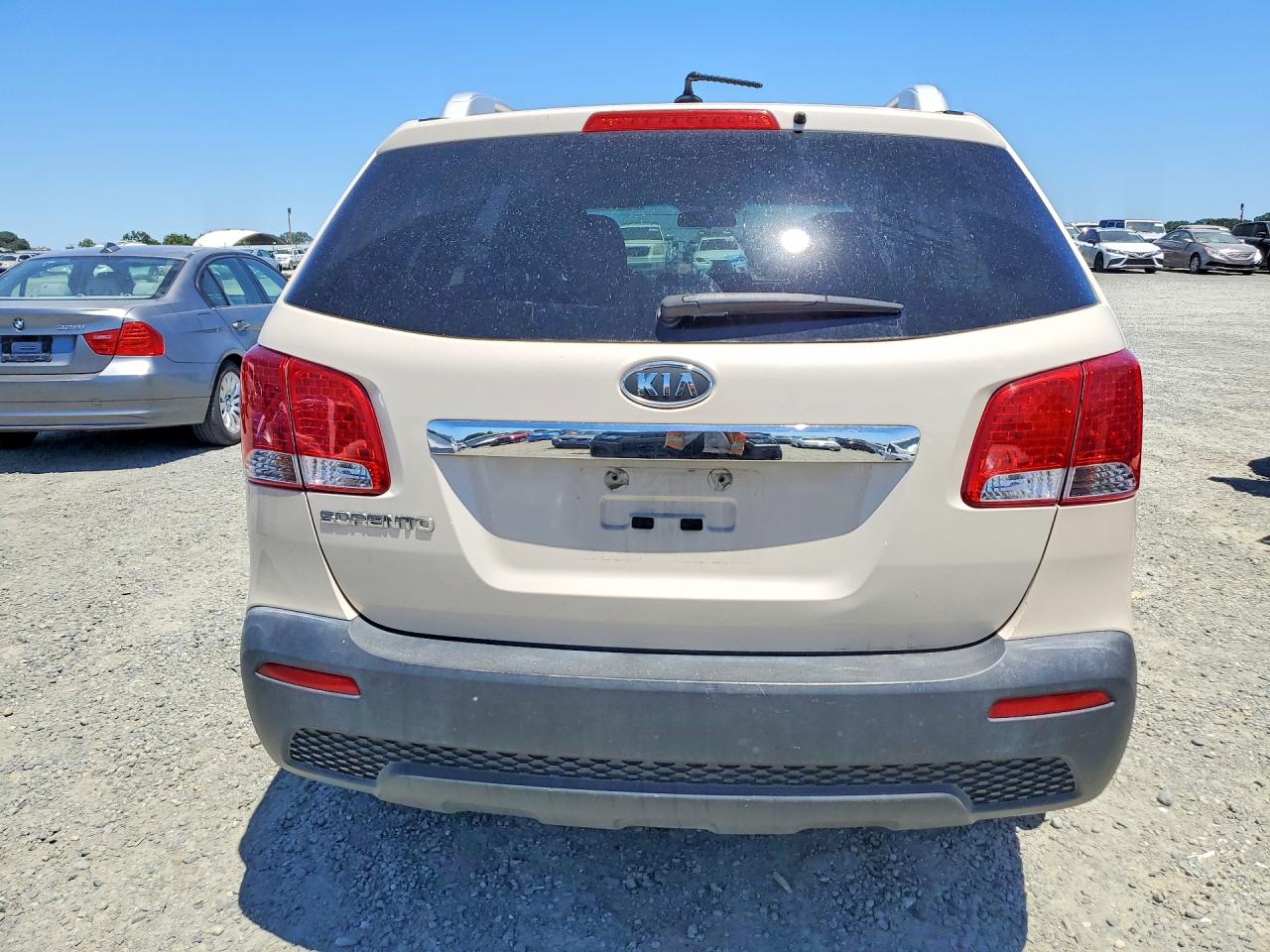 2011 KIA SORENTO
