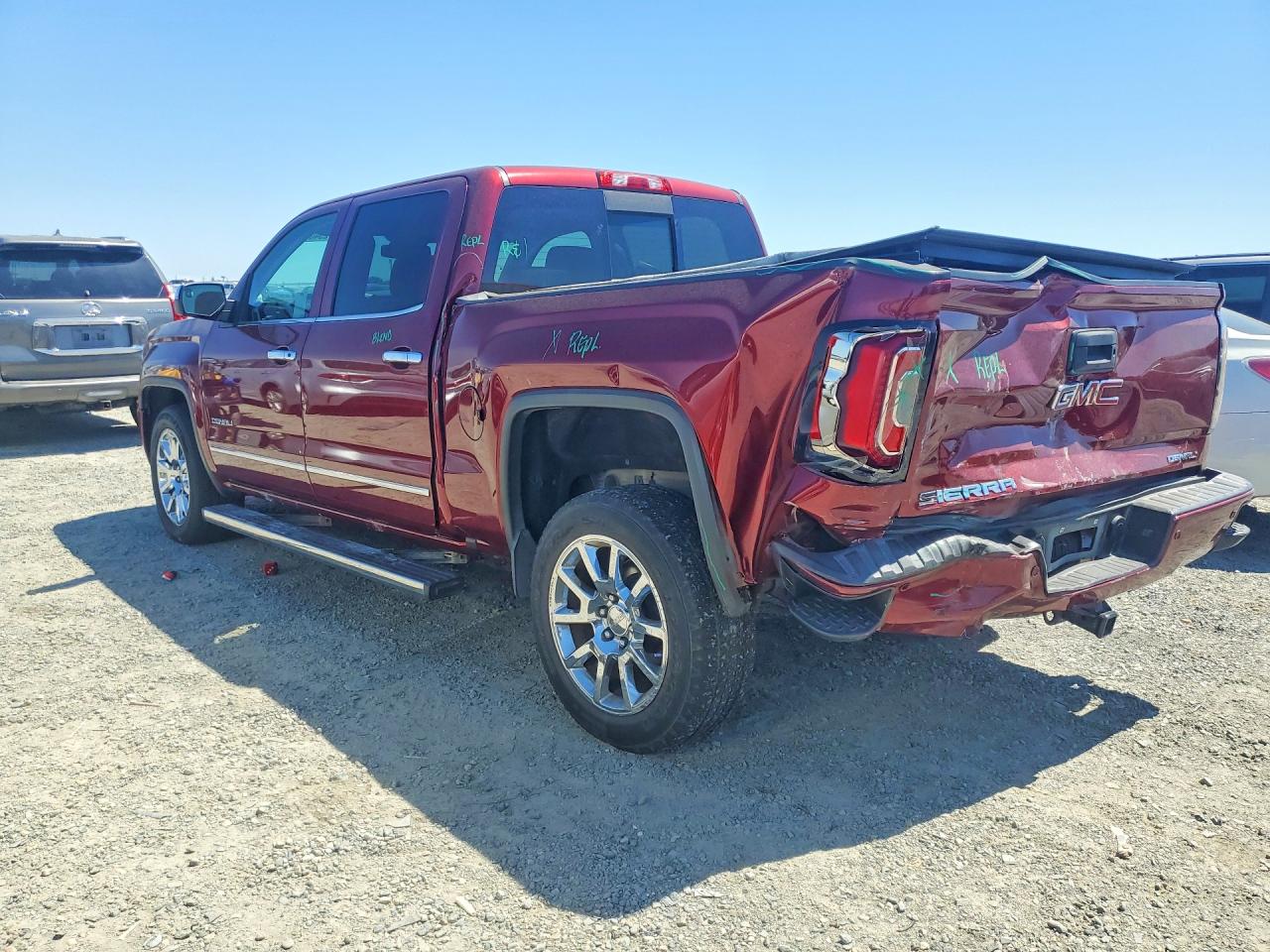 2016 GMC SIERRA