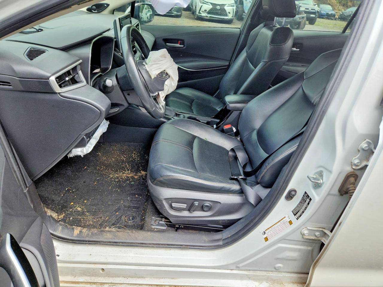 2022 TOYOTA COROLLA