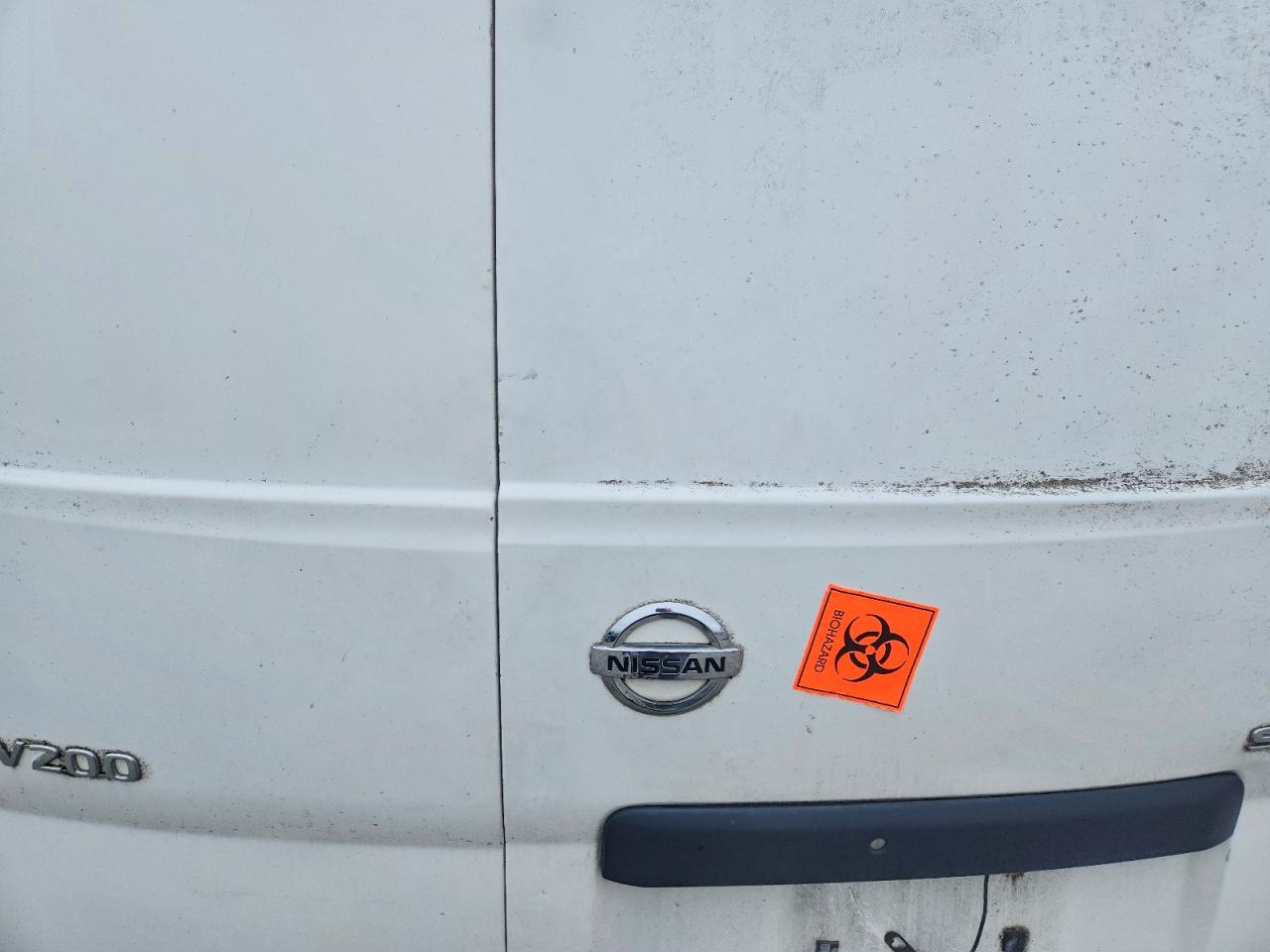 2015 NISSAN NV